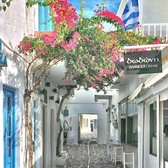 tourhub | ESKAPAS | Amazing Greece : Athens, Mykonos, Paros and Santorini 