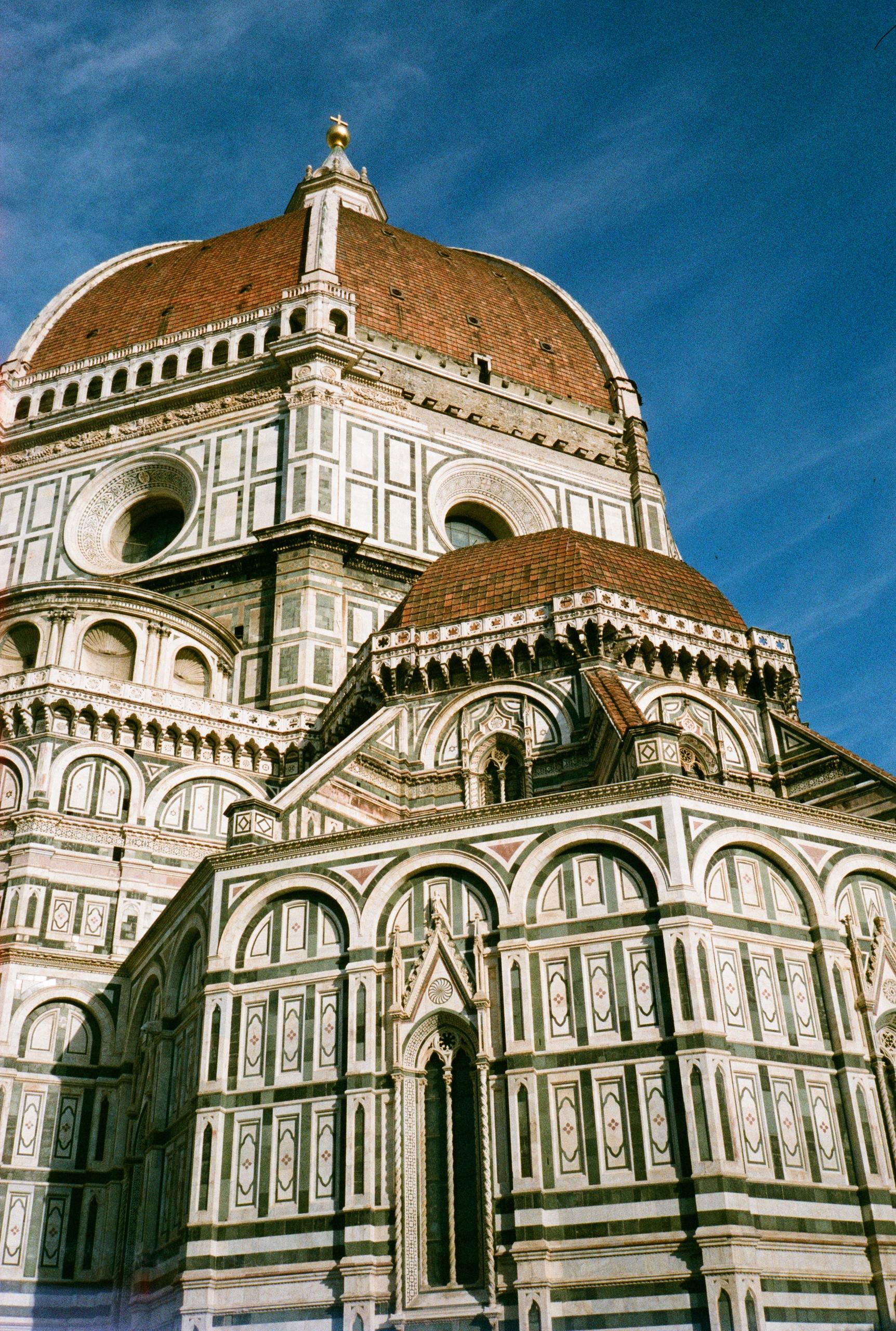 1-Day Florence and Pisa Tour from Rome: The Piazza Del Duomo, the Mercato Nuovo and the Piazza Della Repubblica