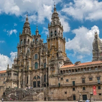 tourhub | Travel Department | Discover Porto, Braga and Santiago de Compostela 