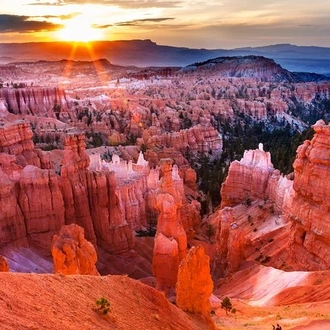 tourhub | Bindlestiff Tours | 3-Day National Parks Tour: Zion, Bryce Canyon, Monument Valley and Grand Canyon from Las Vegas with Lodging 