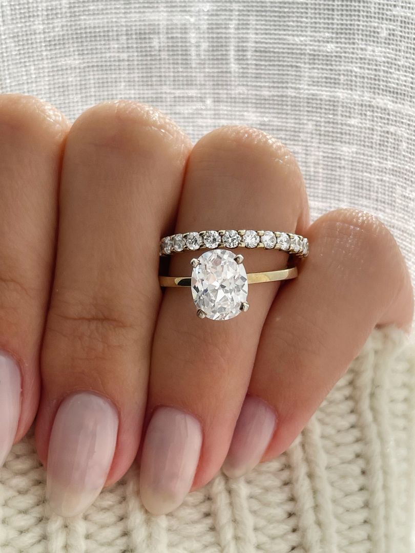 Oval Solitaire Engagement Ring