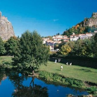 tourhub | UTracks | French Food Lover's Le Puy Camino 