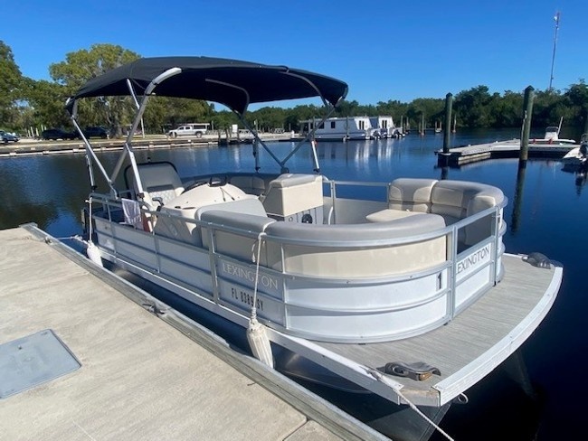 20ft Lexington II Pontoon - Half Day