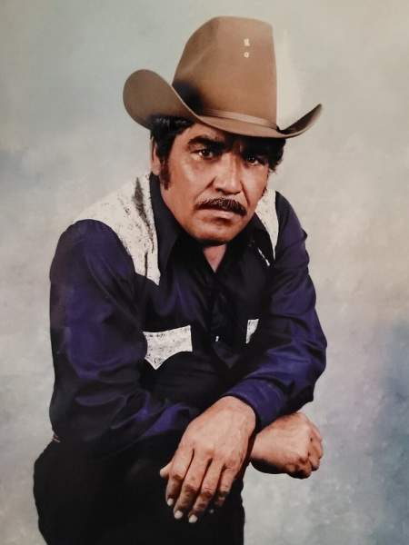 Victor Hernandez Profile Photo