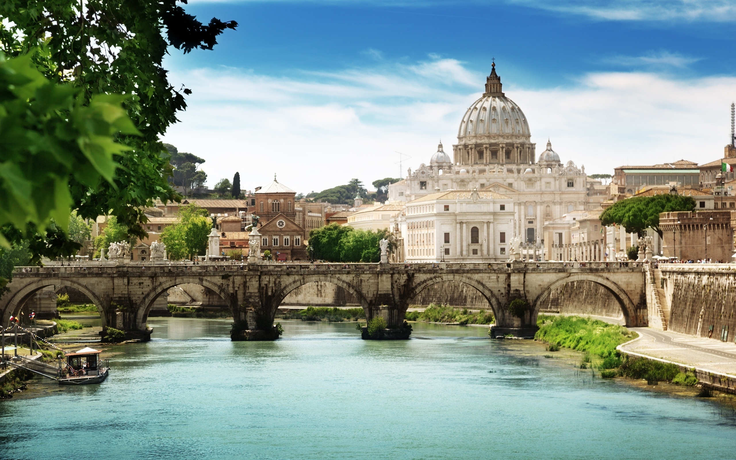 Vatican Museums Tour with Visit to Sistine Chapel and St. Peter's Basilica