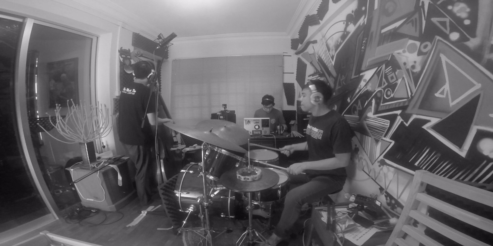 Jazz, breakbeat and jungle coalesce beautifully on AKJ Trio's live one-take wonder  — watch