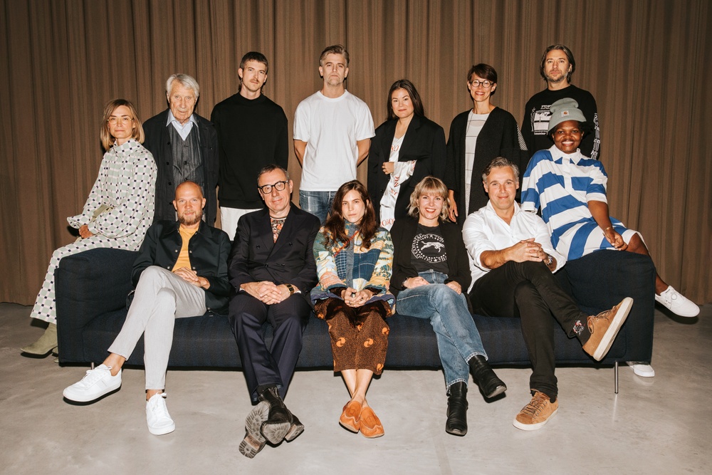 Gruppbild på samtliga vinnare vid Elle Deco Design Awards 2022. Foto: Emma Grann/ELLE Decoration