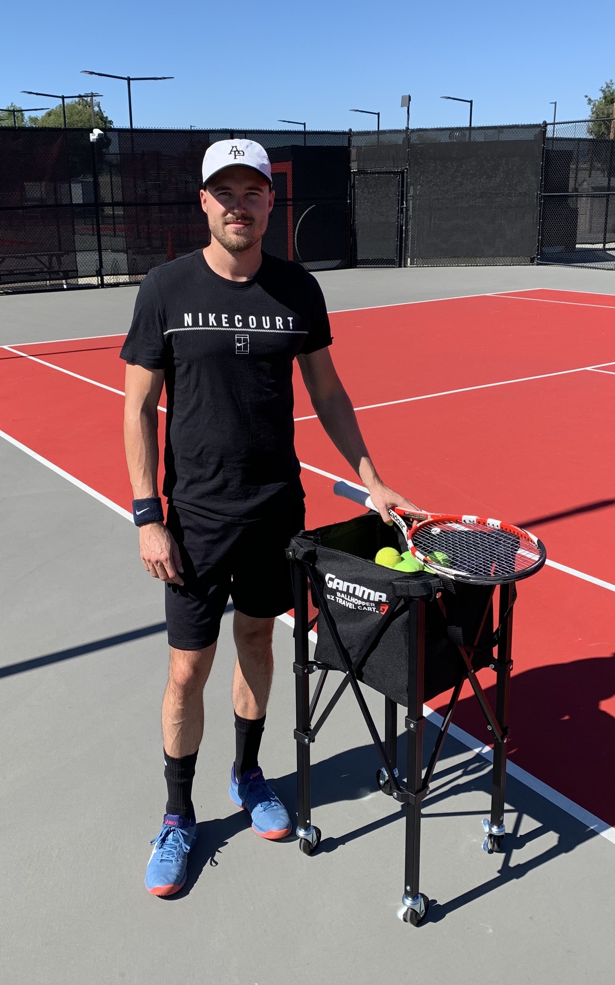 Frederik W. teaches tennis lessons in La Mirada, CA