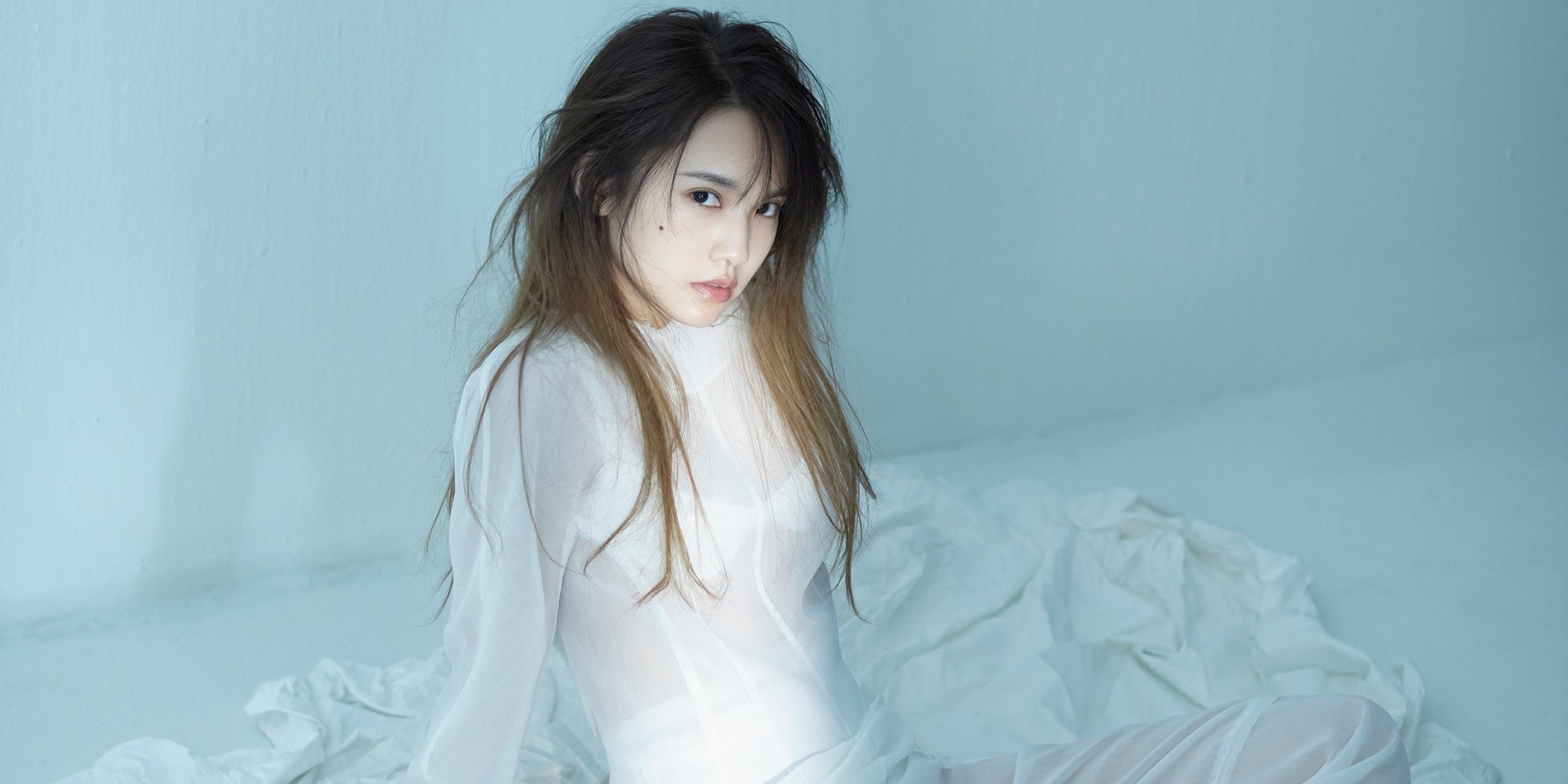 Rainie Yang releases new album, Delete Reset Grow
