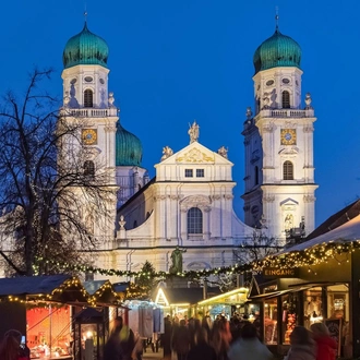 tourhub | Avalon Waterways | Christmastime on the Danube with 2 Nights in Prague (Westbound) (Envision) 