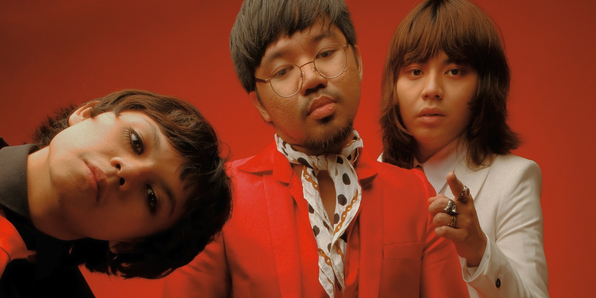 Here's how you can get a signed physical copy of IV of Spades' debut album, CLAPCLAPCLAP!