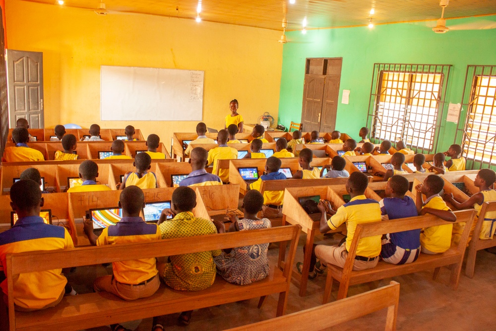 Children in Ghana in their classroom - IT for Children