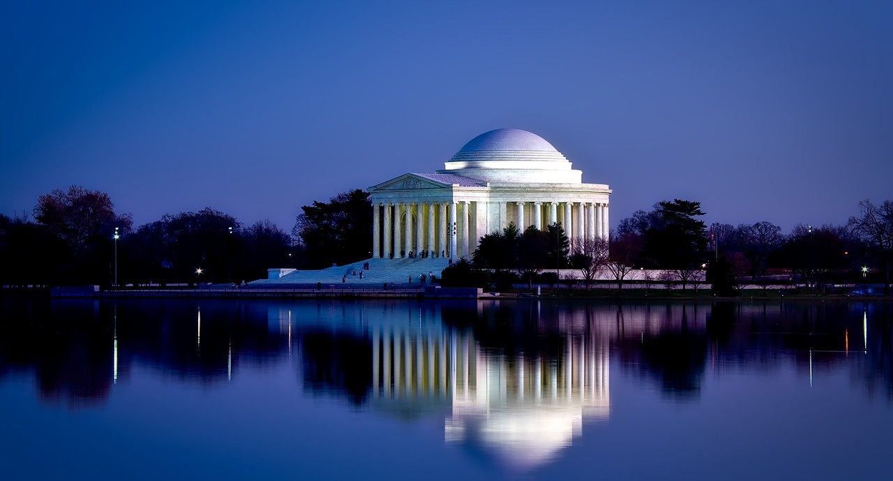 After-Hours Tour of Washington DC's most Inspiring Memorials