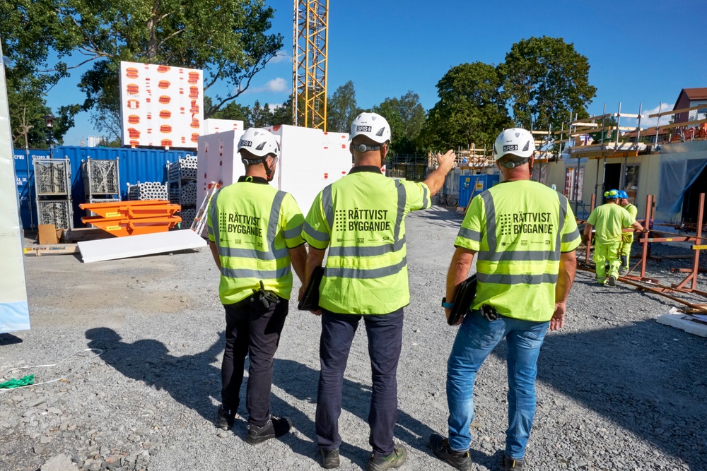 Säkerhetsföretaget Scandinavian Risk Solution, SRS, har hittills genomfört 31 kontroller på bolagens byggarbetsplatser. Foto: Bengt Alm.