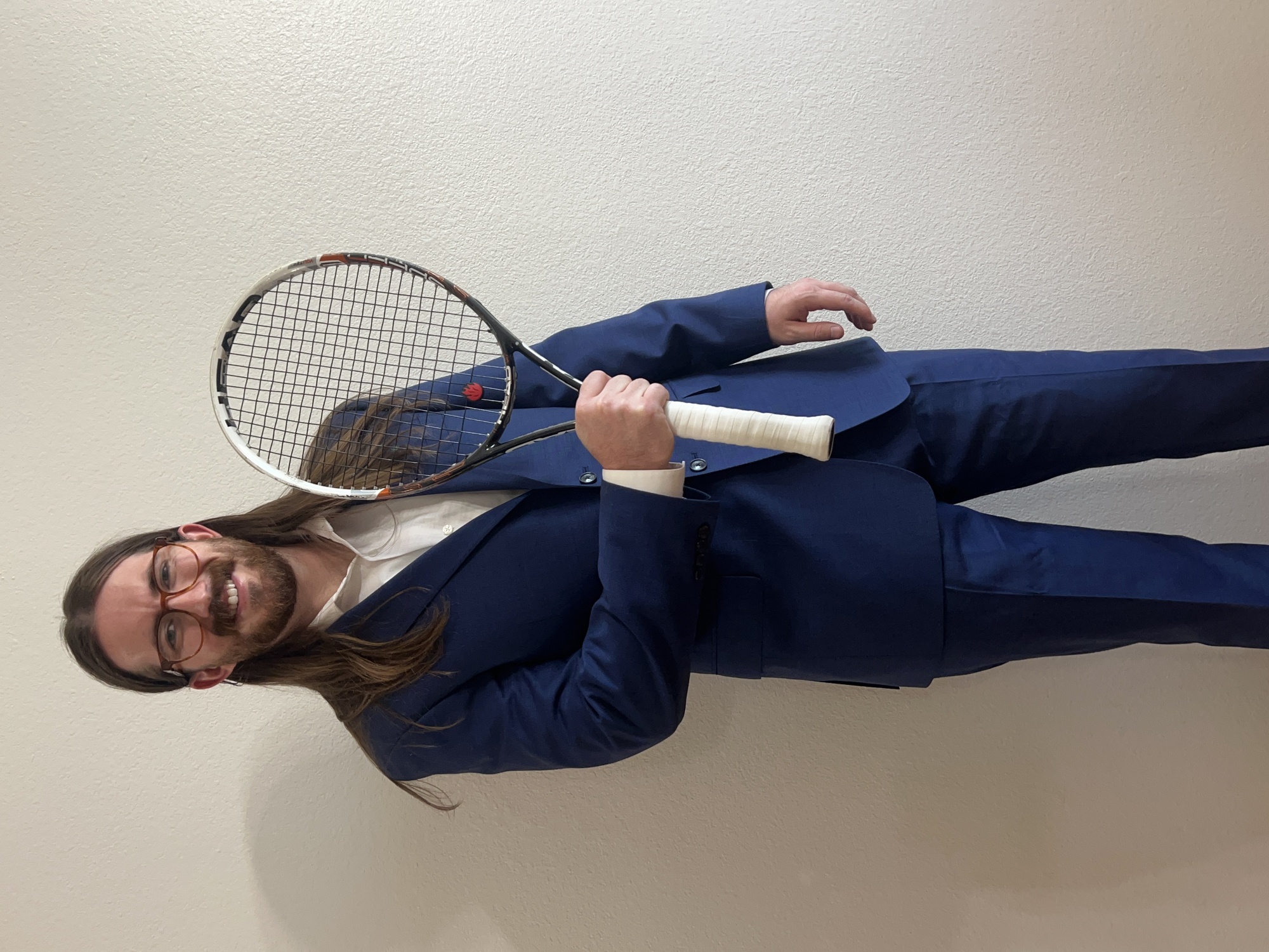 Gavin R. teaches tennis lessons in Mesa , AZ