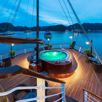 tourhub | Bamba Travel | Halong Bay Cruise 2D/1N 