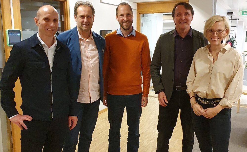 Fredrik Frensborg från Bjerking, Svante Axelsson från Fossilfritt Sverige samt Erik Pelling, Joachim Danielsson och Laura Hartman från Uppsala kommun. 