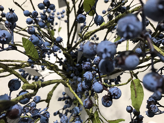 7-blueberry-spray-8-93-per-stem