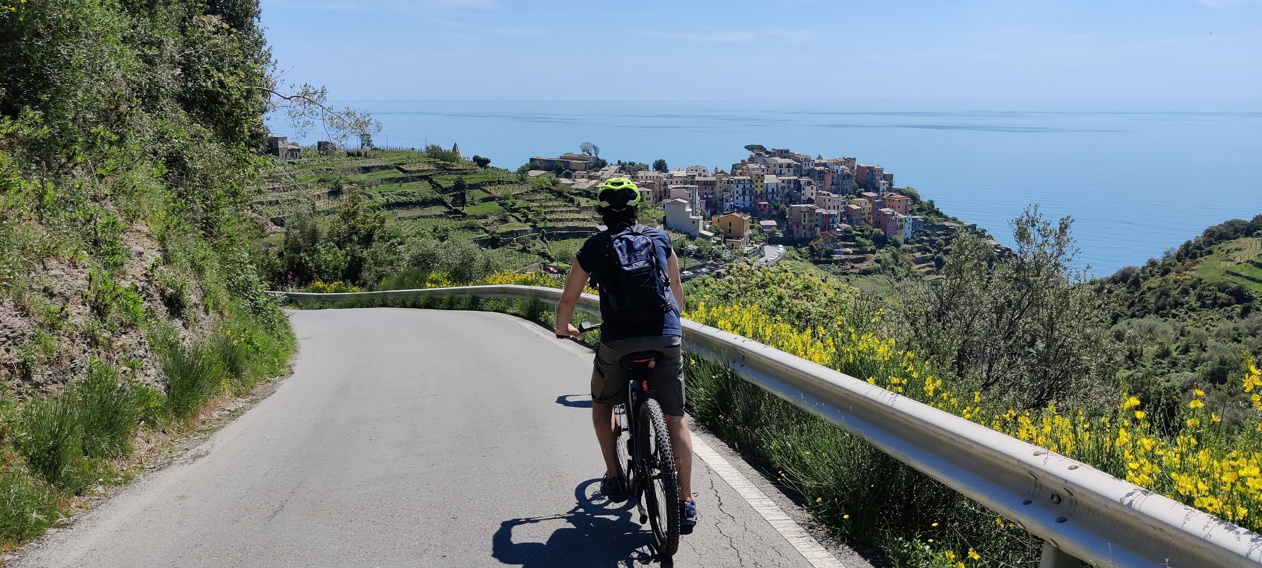 E-Bike Tour from Levanto to Cinque Terre and their Sanctuaries in Semi-Private - Acomodações em Levanto
