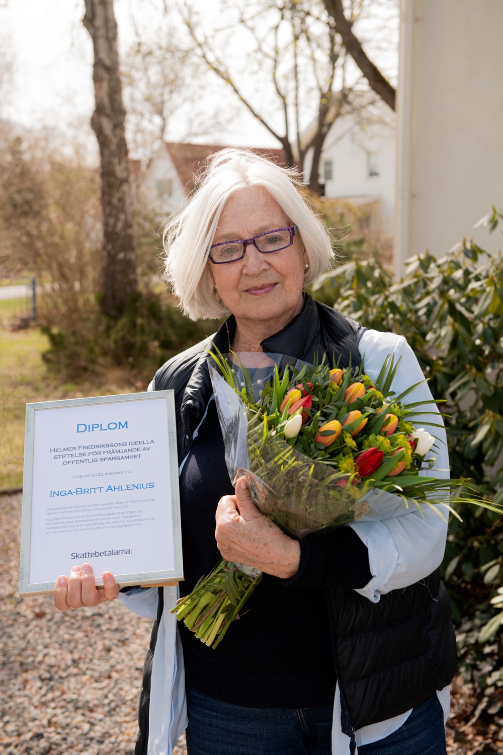 Inga-Britt Ahlenius, tidigare generaldirektör vid Riksrevisionen och undergeneralsekreterare för FN:s internrevision, är en av 2022 års två vinnare av Helmer Fredrikssons pris.