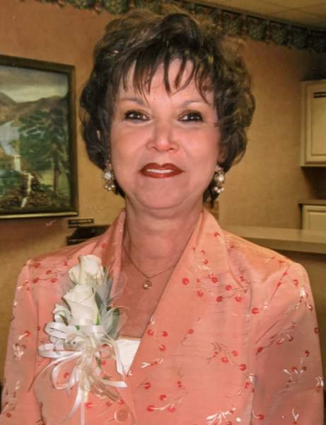 Carolyn Graves Profile Photo