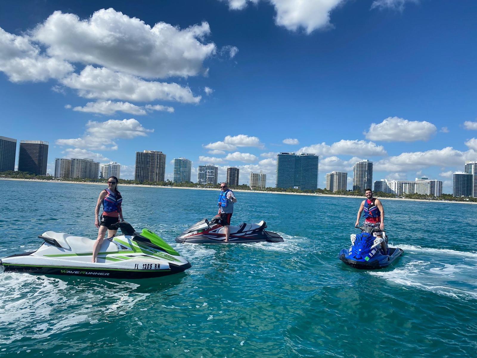 1 hour Jet Ski & Complimentary Boat Tour (Please call US 786-829-1669 to book for availabilities)