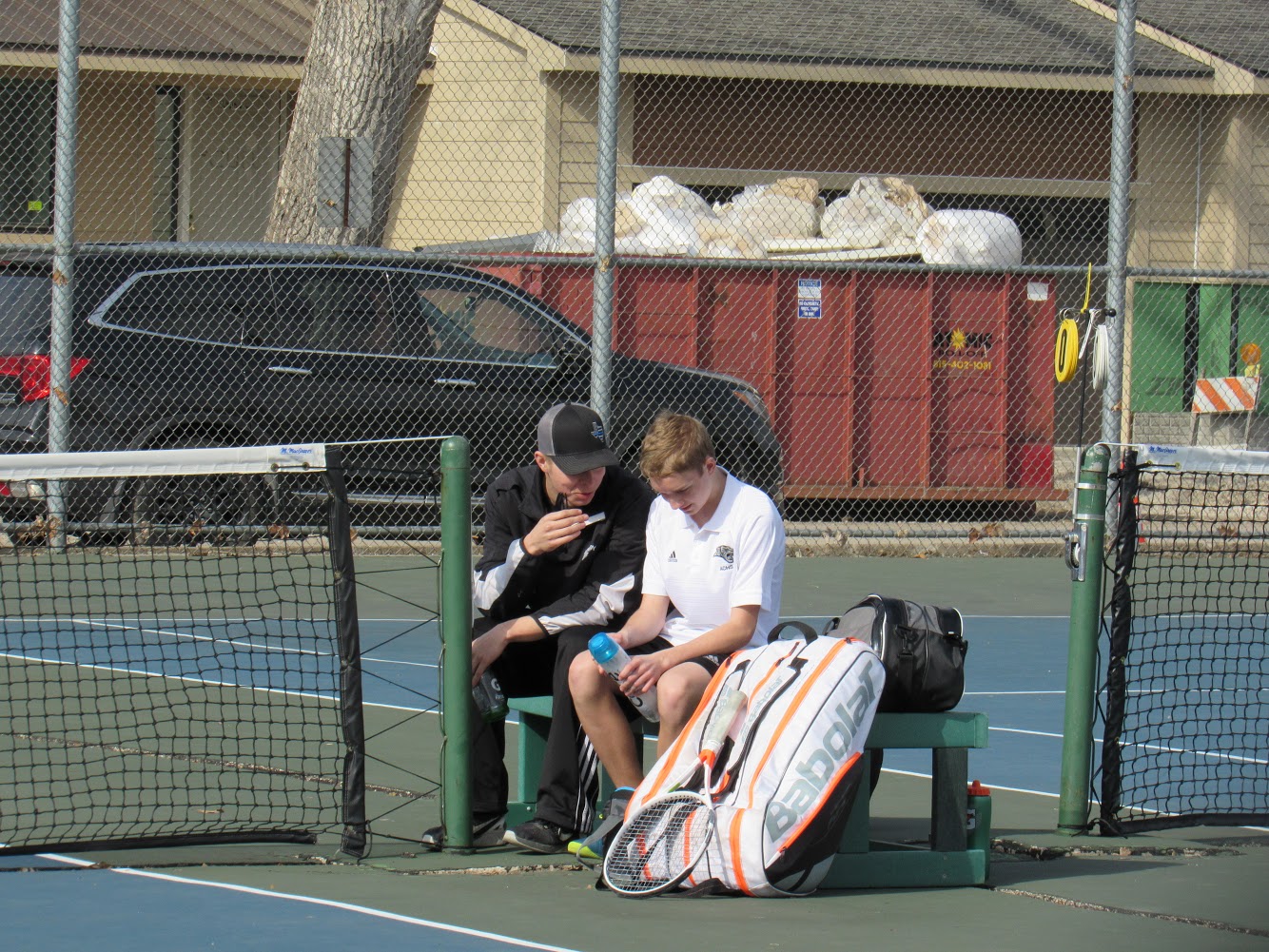 Grant T. teaches tennis lessons in Dallas, TX