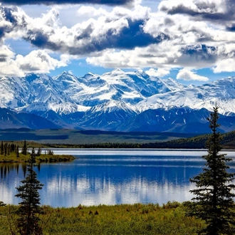 tourhub | Tours of Distinction | Discover Alaska by Land & Cruise 