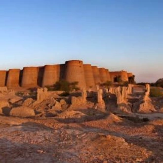 tourhub | Encounters Travel | KARACHI to LAHORE (15 days) Indus Domes & Deserts 