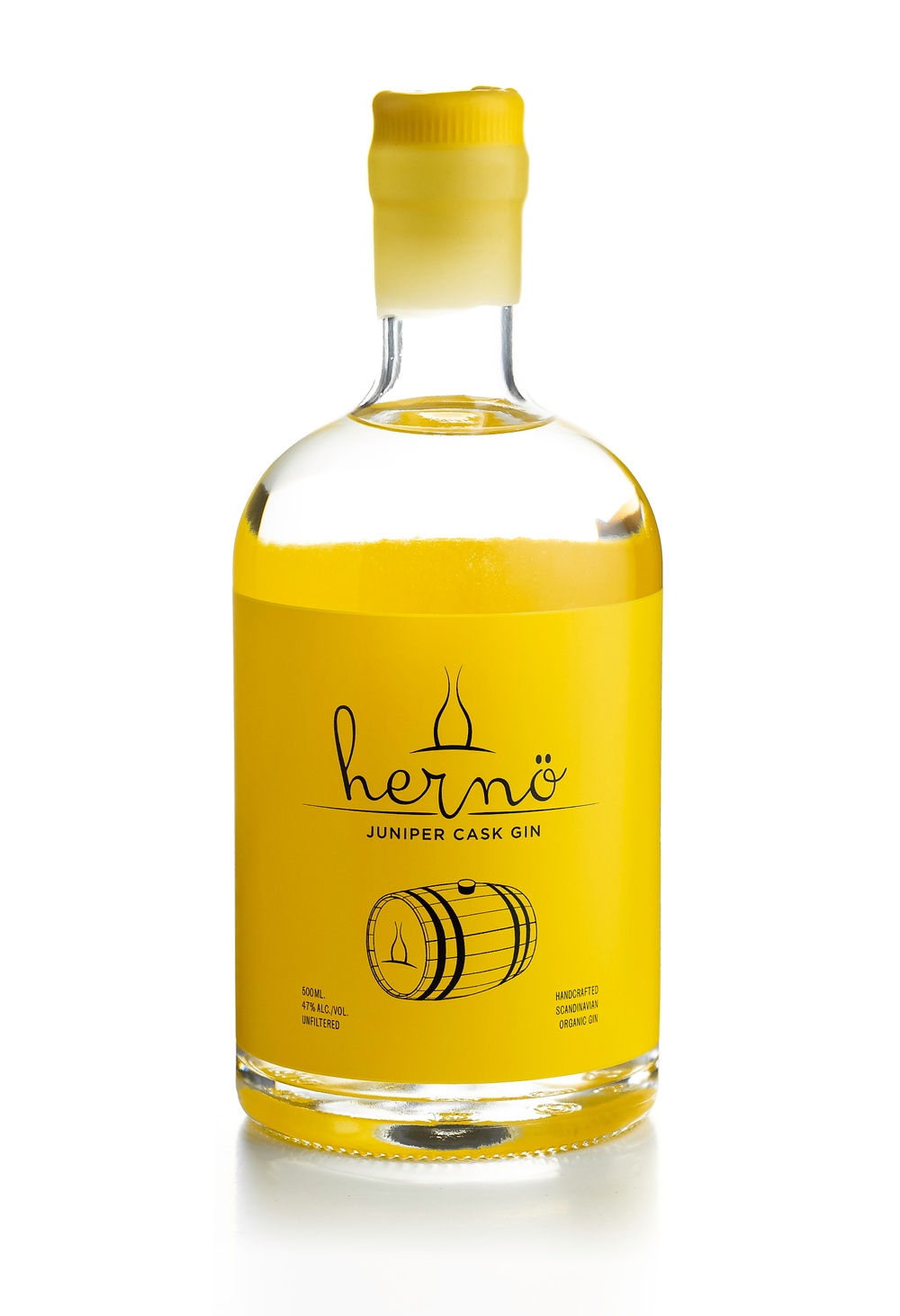 Hernö Juniper Cask Gin, the first gin in the world matured on juniper wood casks, is made from the same distilled gin as Hernö Gin, diluted to 47% ABV and gently matured for 30 days in juniper wood casks. The maturity gives more intense juniper notes finished with a long harmonious hint of citrus peel.
