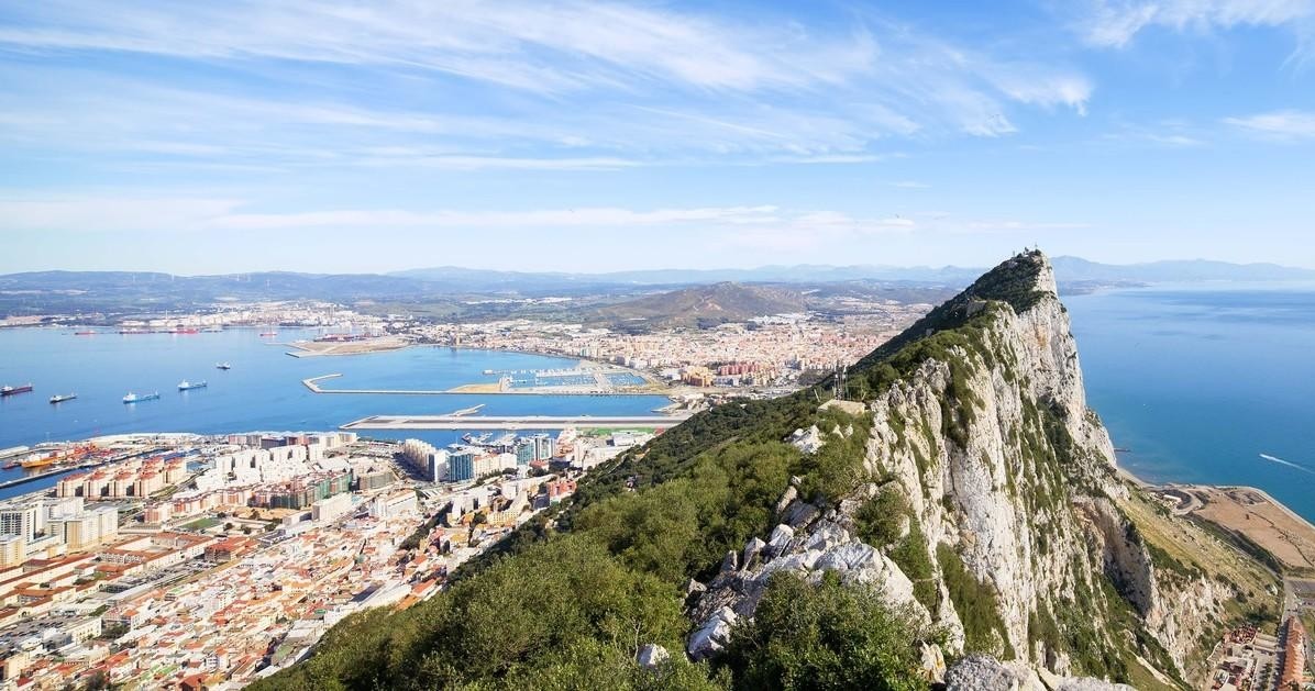 Gibraltar from with Pickup in Small Group - Alloggi in Siviglia