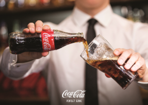 coca-cola_perfect_serve_-_04_pour