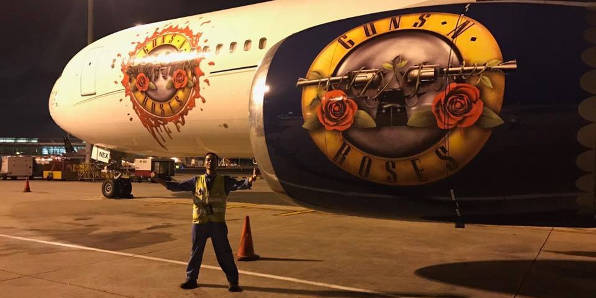 One lucky Changi Airport employee got a close-up look at the private jet of Guns N' Roses 