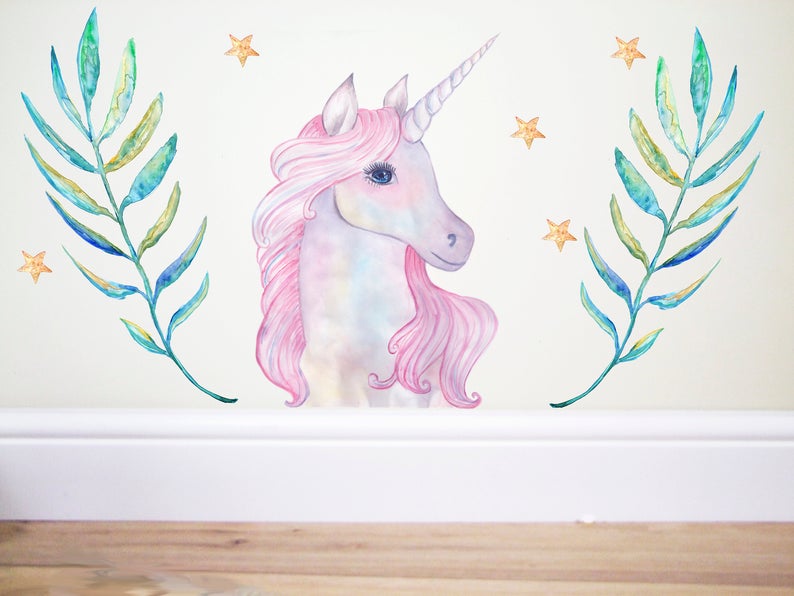 This bedroom unicorn mural is a stunning piece of art