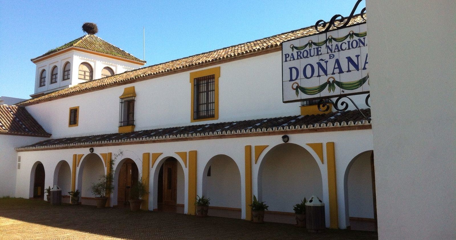 Doñana Parque Nacional, El Rocio y Playa de Matalascañas con Recogida en Grupo Reducido - Acomodações em Sevilha