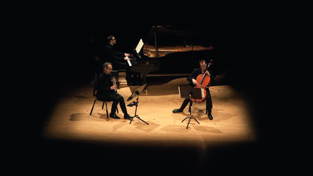 Bengt Sandström, klarinett, Björn Risberg, cello och Jonas Olsson, piano spelar Beethoven i Norrlandsoperans digitala salong fr om 18 mars.