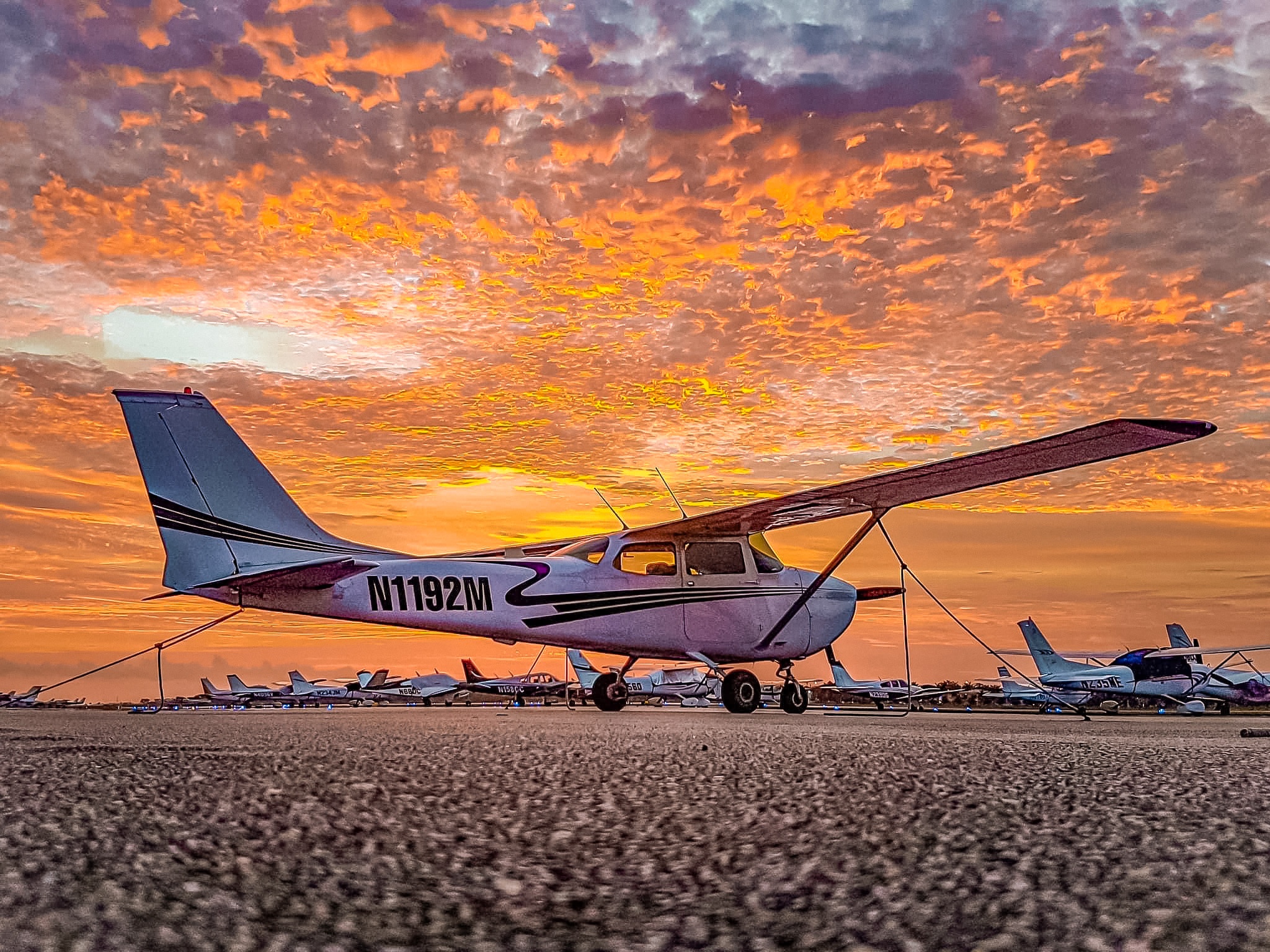 Miami: Sunset Airplane Tour with Free Champagne