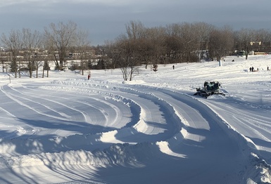 Une expérience de glisse renouvelée et adaptée pour les familles au parc Terre-des-Jeunes