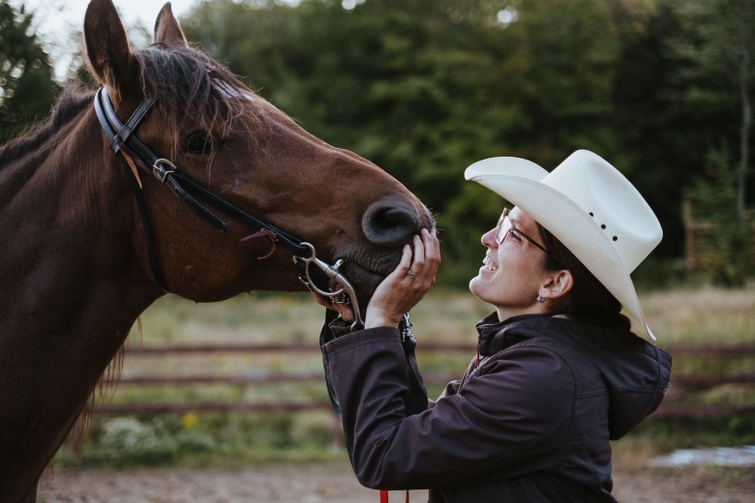 TVR: Initiation à l'équitation thérapeutique - Crédit photo: Les Maximes