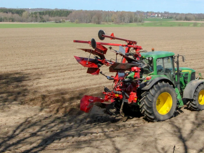 Szybki przejazd na kolejną plantację