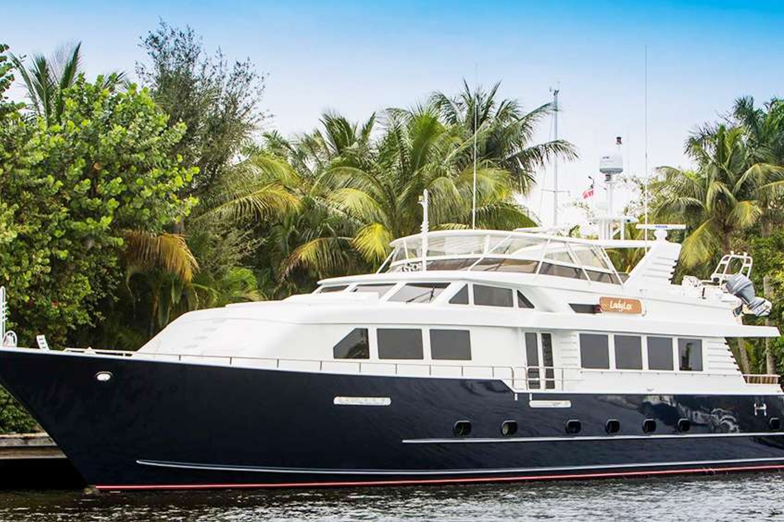 LADY LEX is a luxurious, 100.07ft /30.5m motor yacht, custom built by Broward and last refitted in 2017. This luxury yacht features performance engineering, a sophisticated exterior design and stately interiors.

Lady Lex accommodates up to 8 guests in 4 ensuite staterooms, including a full-beam primary suite, a forward VIP with raised queen bed, a guest queen and one twin. Classic styling and beautiful furnishings featured throughout create a plush, relaxing atmosphere.

For the utmost in cruising comfort and stability, LADY LEX features an ultra-modern stabilization system that reduces roll motion effect. With a cruising speed of 16 knots and a maximum speed of 19 knots, she’s ideal for exploring Florida and the Bahamas.  

LADY LEX is run by a professional crew of three who have been working together for many years. Their level of expertise, dedication and seamless teamwork make chartering with them a privilege. 
