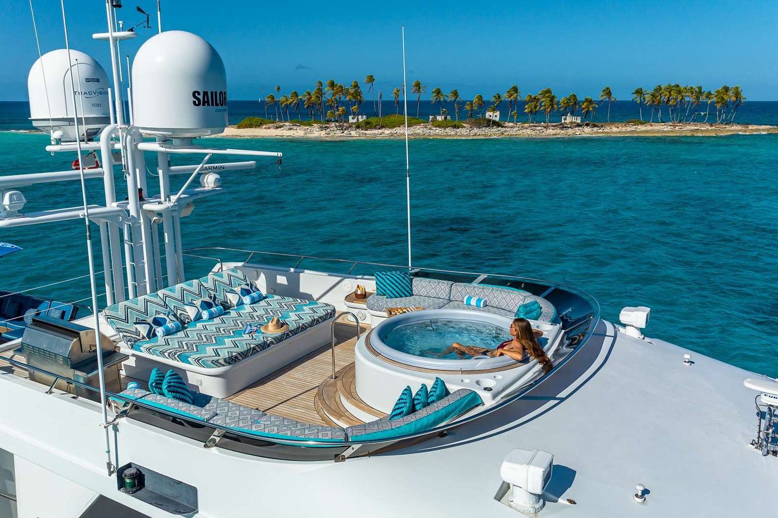 https://www.centralyachtagent.com/yachtadmin/yachtlg/yacht3165/3165brochure14.jpg