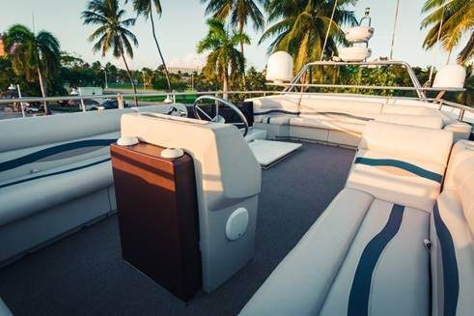 https://www.centralyachtagent.com/yachtadmin/yachtlg/yacht3752/3752brochure13.jpg