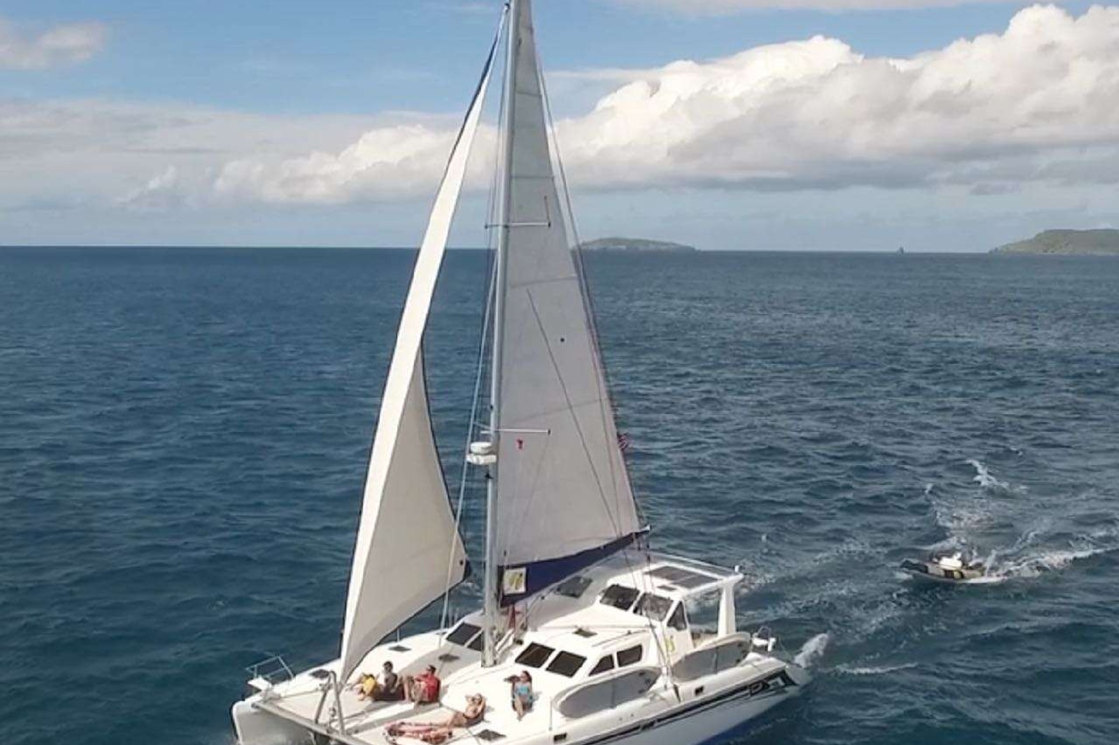 https://www.centralyachtagent.com/yachtadmin/yachtlg/yacht3891/3891brochure4.jpg