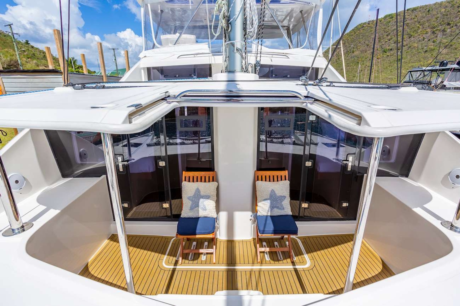 https://www.centralyachtagent.com/yachtadmin/yachtlg/yacht4851/4851brochure5.jpg