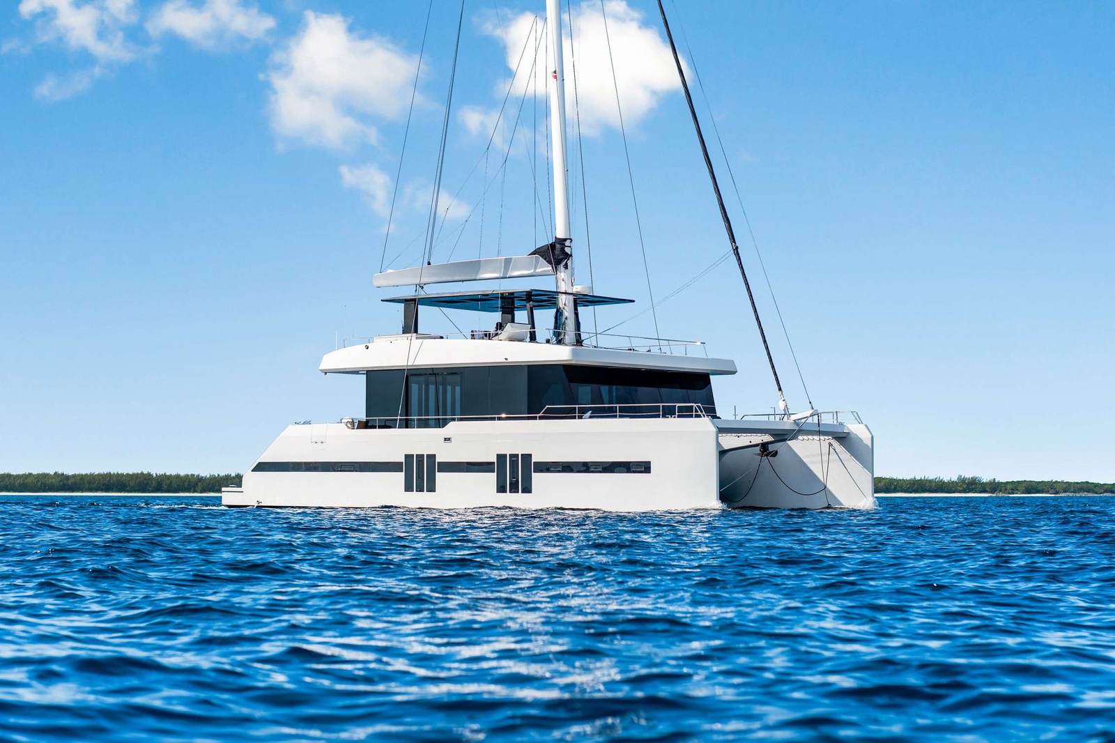 https://www.centralyachtagent.com/yachtadmin/yachtlg/yacht4866/4866brochure2.jpg