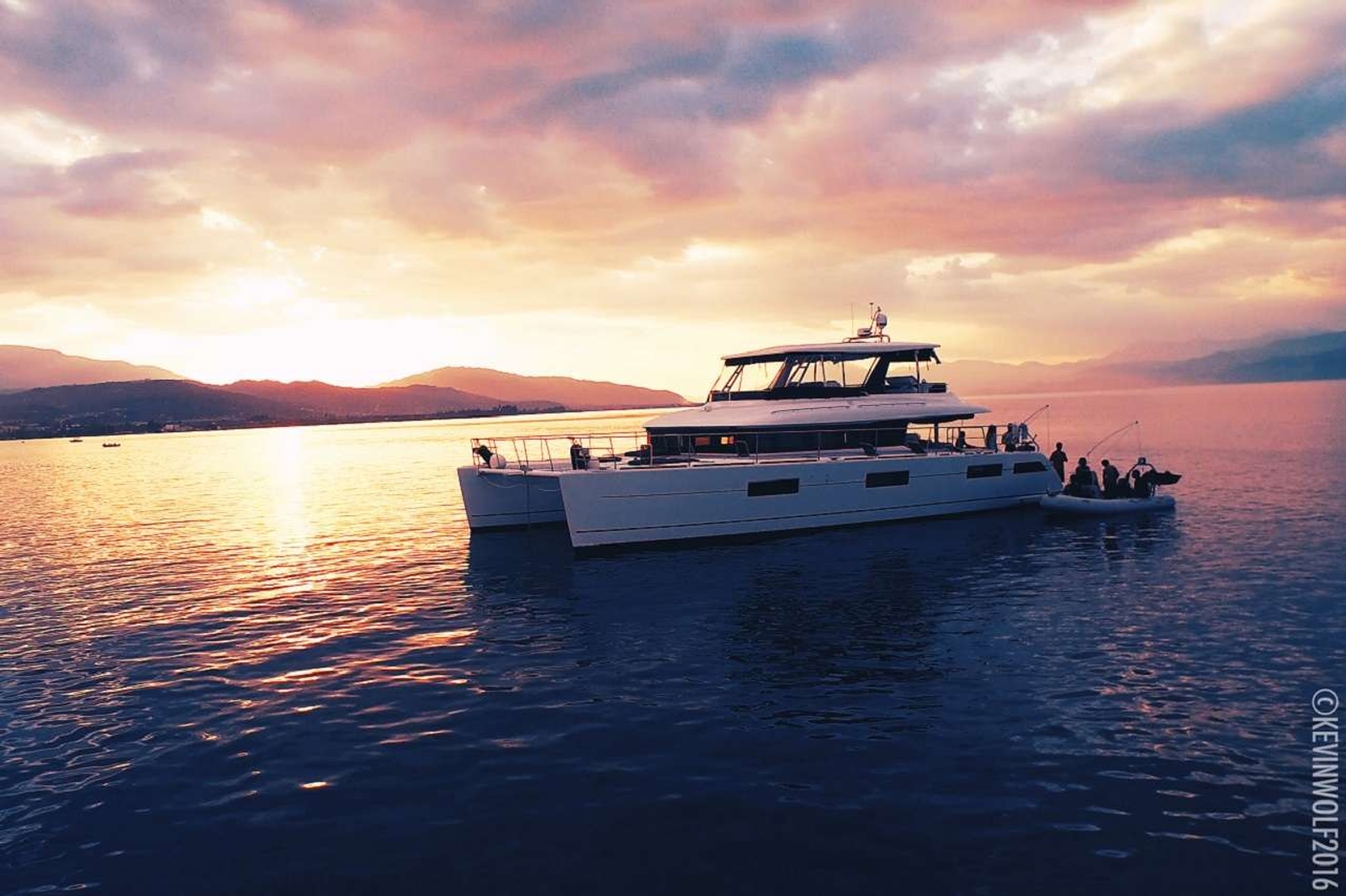 https://www.centralyachtagent.com/yachtadmin/yachtlg/yacht5027/5027brochure16.jpg