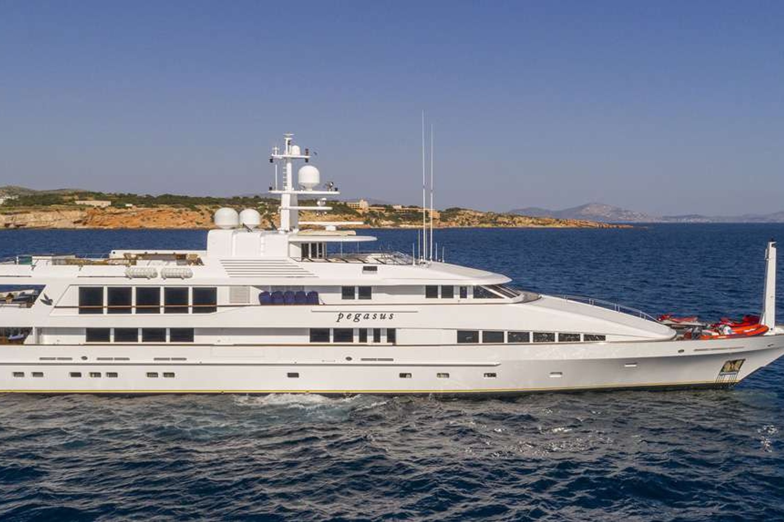 pegasus charter yacht