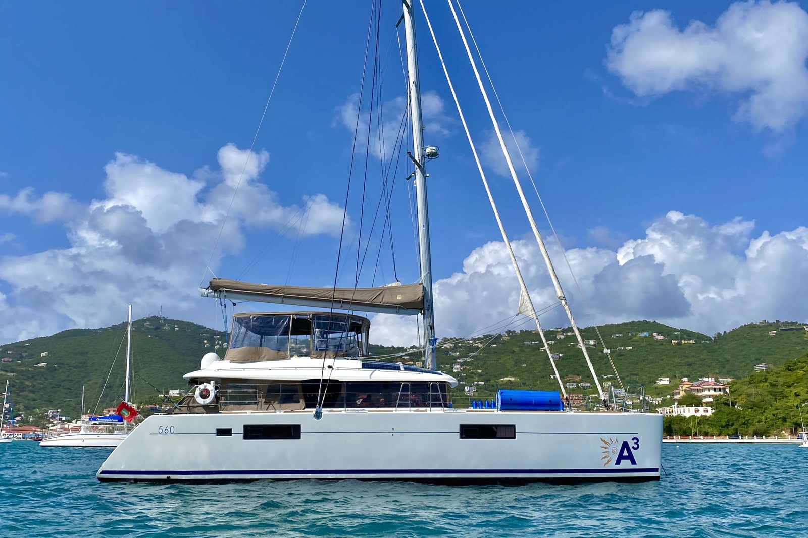 https://www.centralyachtagent.com/yachtadmin/yachtlg/yacht5463/5463brochure16.jpg