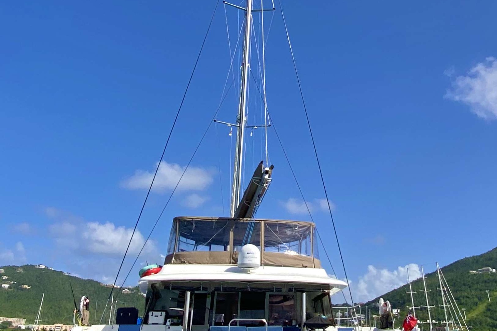 https://www.centralyachtagent.com/yachtadmin/yachtlg/yacht5463/5463brochure18.jpg